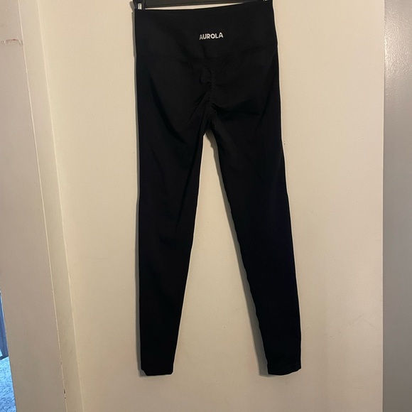Leggings with butt scrunch - Picture 2 of 3